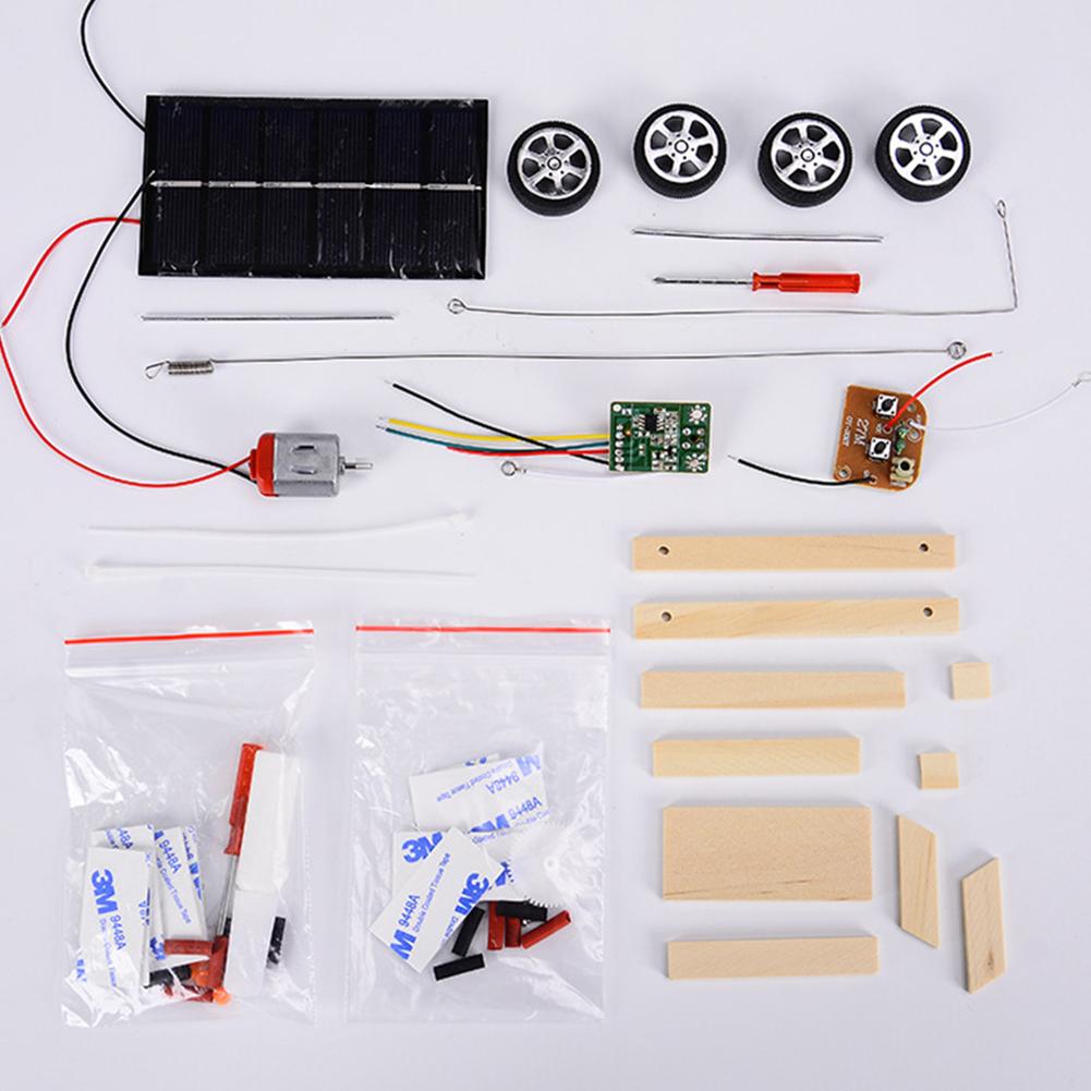 Assemblare auto solare Invenzi - Diy Electronics For Kids recensione e prezzo